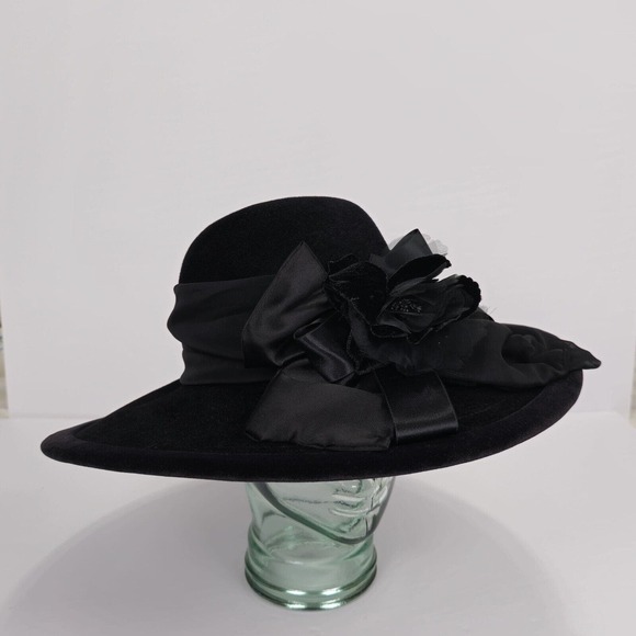 Langston Bourquin Accessories - Vintage Langston Bourquin Black Velour Wide Brimmed Hat